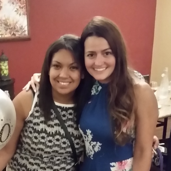 Meet your Posher, Stefanie - Picture 3 of 5